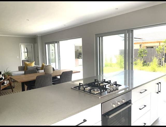 2 BEDROOM TOWNHOUSE FOR SALE IN LALELA ESTATE